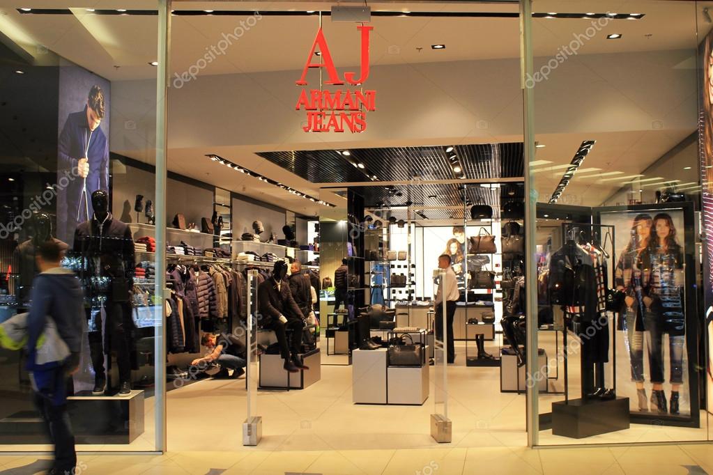 magasin armani jeans